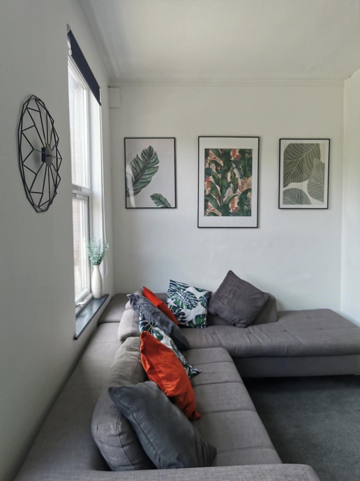 Apartment Modern Maisonette Ideal For Larger Groups, Contractors And Professionals Liverpool